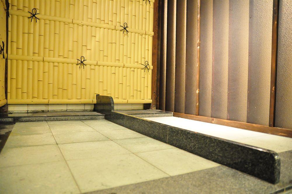 Capsule Hotel&Sauna Ikebukuro Plaza Tokio Exterior foto
