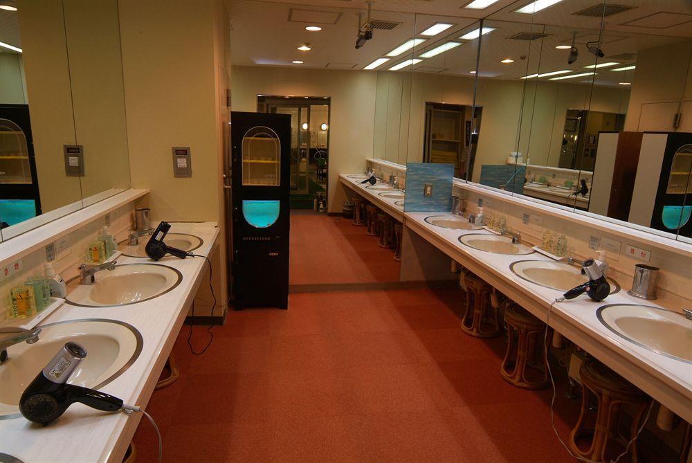 Capsule Hotel&Sauna Ikebukuro Plaza Tokio Exterior foto